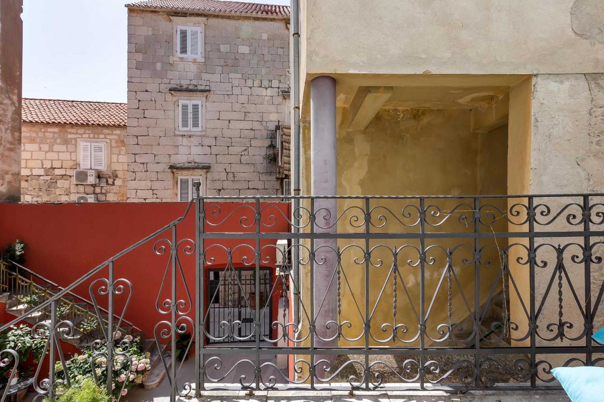 City Center Apartment Dvor Kalalarga Makarska Eksteriør bilde